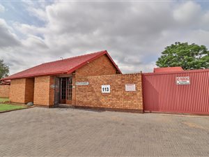 3 Bed House in East Lynne