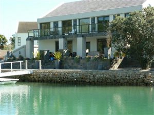4 Bed House in Royal Alfred Marina
