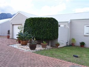 3 Bed House in Panorama