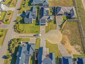 699 m² Land available in Kraaibosch