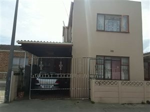 4 Bed House in Lentegeur