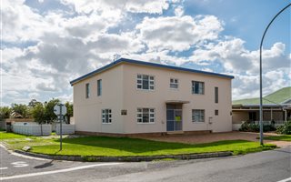 8 Bedroom House in Dobson