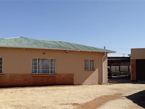 3 Bed House in Westonaria