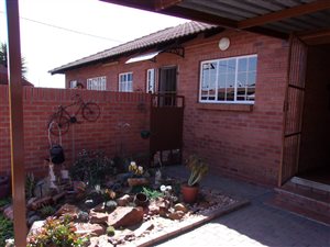3 Bed House in Nigel Central