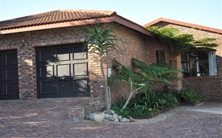 3 Bedroom House in Lovemore Heights