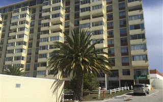 2 Bedroom Apartment in Humewood