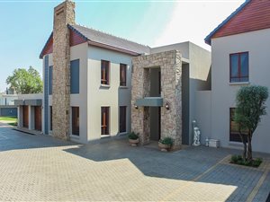 4 Bed House in Serengeti