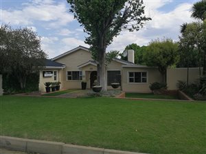 8 Bed House in Queenstown Central