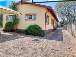 2 Bed Garden Cottage in Wonderboom South
