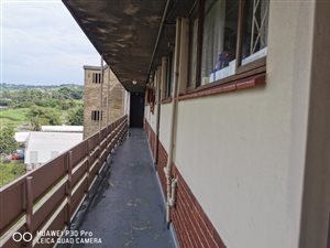 1 Bed Apartment in Pinetown Central
