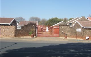 1 Bedroom Apartment in Linden