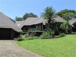 5 Bed Townhouse in Kloof