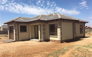 3 Bedroom House in Springs Central