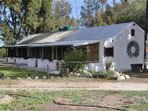 157 ha Farm in Hopefield