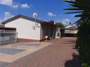 3 Bed House in Sophiatown