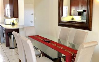 3 Bedroom Apartment in Sunninghill