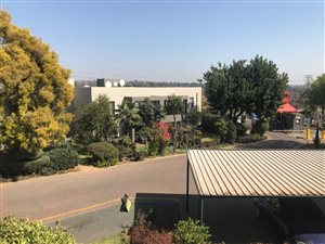 2 Bed Apartment in Marais Steyn Park