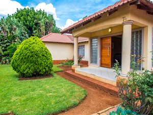 4 Bed House in The Orchards