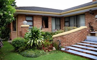 4 Bedroom House in Bergsig