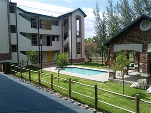 2 Bed House in Van Der Hoff Park