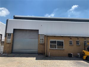 250 m² Industrial space in Jansen Park