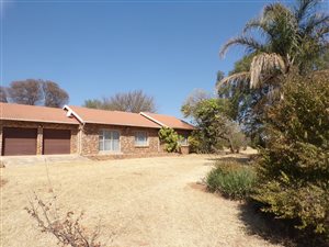 1.1 ha Farm in Derdepoort