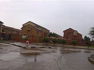 2 Bed Apartment in Karen Park