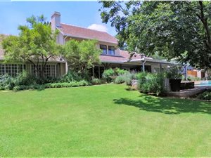 5 Bedroom House in Chartwell