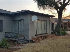 5 Bed House in Eloffsdal