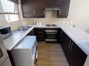 3 Bed Apartment in Summerset