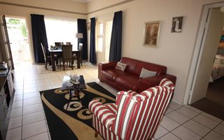 2 Bedroom Townhouse in Weltevreden Park