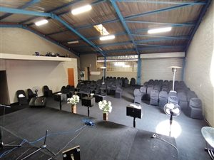322 m² Industrial space in Rooihuiskraal