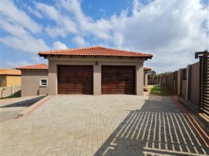 3 Bed House in Lady Selborne