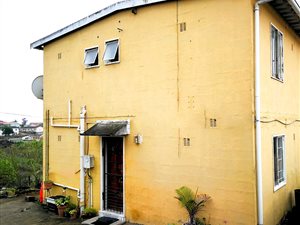 3 Bed Apartment in Glen Hills