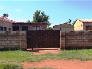 1 Bed House in Roodekop