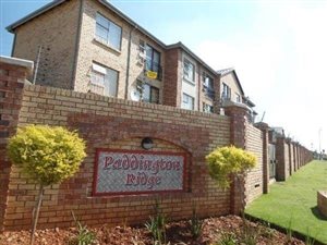 2 Bed Flat in Weltevreden Park