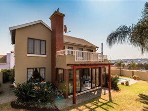 4 Bed House in Woodlands Estate