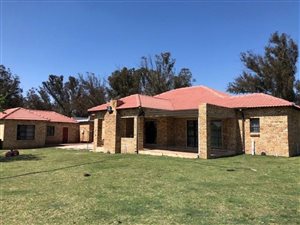 4 ha Farm in Walkers Fruit Farms