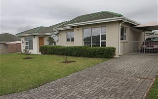 2 Bedroom Townhouse in Cambridge West