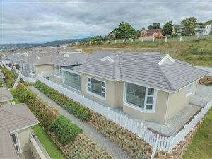 2 Bed House in Hunters Estate