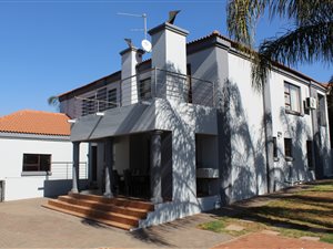 5 Bed House in Savannah Hills
