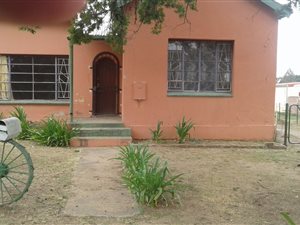 2 Bed House in Kroonstad