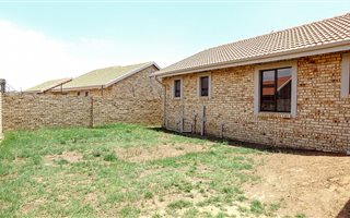 2 Bedroom House in Sunair Park