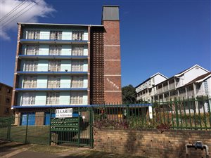 2 Bed Apartment in Scottsville