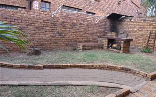 3 Bedroom Townhouse in Southcrest