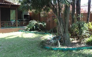 2 Bedroom Garden Cottage in Athlone Park