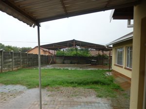 3 Bedroom House in Witpoortjie