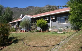 4 Bedroom House in Riebeek West