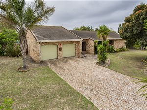 4 Bedroom House in Brymore