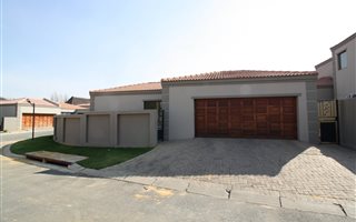 3 Bedroom Cluster in Kyalami